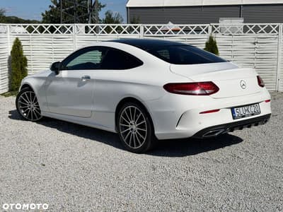 Mercedes-Benz Klasa C 220 d 4-Matic 9G-TRONIC — zdjęcie 2