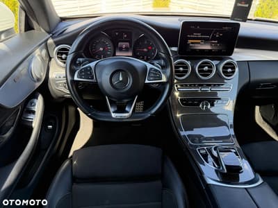 Mercedes-Benz Klasa C 220 d 4-Matic 9G-TRONIC — zdjęcie 6
