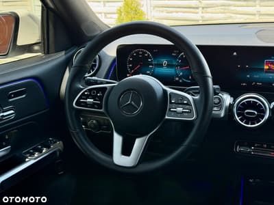Mercedes-Benz GLB 250 4Matic 8G-DCT — zdjęcie 7