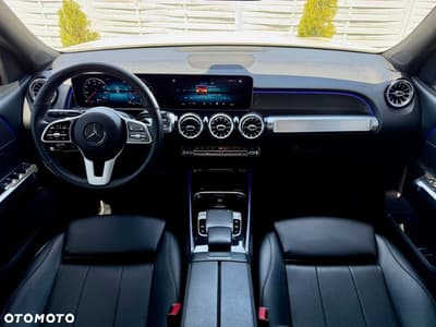 Mercedes-Benz GLB 250 4Matic 8G-DCT — zdjęcie 9