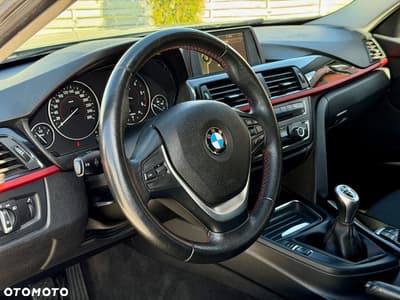 BMW Seria 3 316d Sport Line — zdjęcie 10