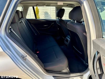 BMW Seria 3 316d Sport Line — zdjęcie 17
