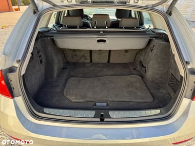 BMW Seria 3 316d Sport Line — zdjęcie 34