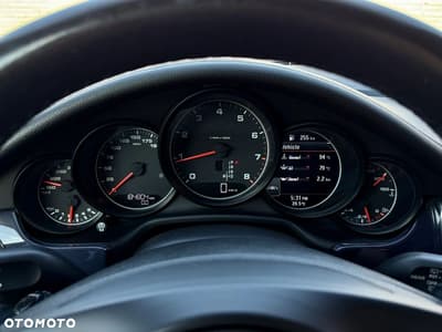 Porsche Panamera 4 PDK Edition — zdjęcie 13
