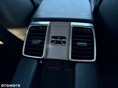 Porsche Panamera 4 PDK Edition — zdjęcie 18