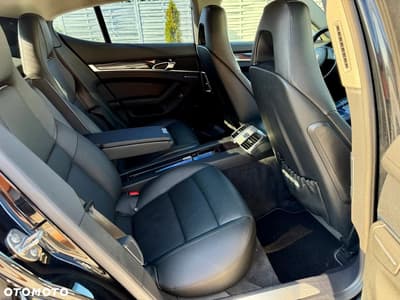 Porsche Panamera 4 PDK Edition — zdjęcie 21