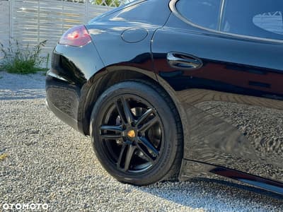 Porsche Panamera 4 PDK Edition — zdjęcie 30