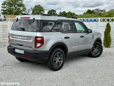 Ford Bronco — zdjęcie 3