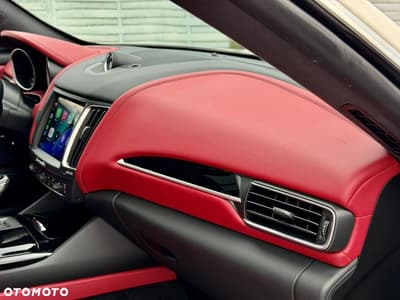 Maserati Levante S Q4 — zdjęcie 18