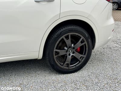Maserati Levante S Q4 — zdjęcie 26