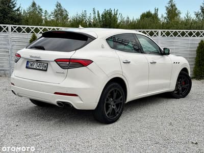Maserati Levante S Q4 — zdjęcie 3
