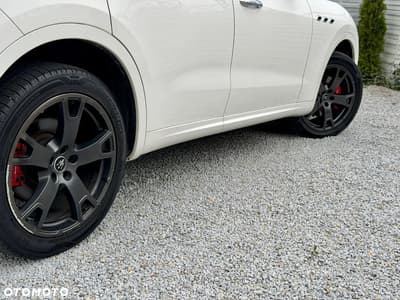 Maserati Levante S Q4 — zdjęcie 30