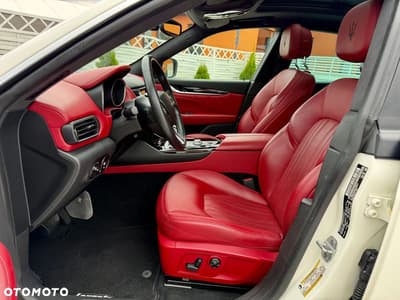 Maserati Levante S Q4 — zdjęcie 8