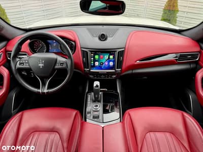 Maserati Levante S Q4 — zdjęcie 9