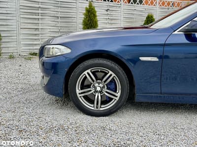 BMW Seria 5 535d xDrive Sport-Aut Modern Line — zdjęcie 23