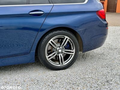 BMW Seria 5 535d xDrive Sport-Aut Modern Line — zdjęcie 26