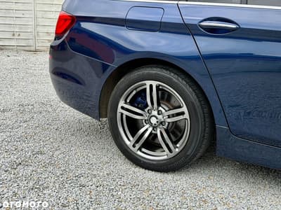 BMW Seria 5 535d xDrive Sport-Aut Modern Line — zdjęcie 28