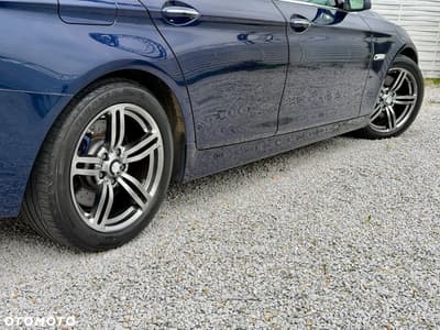 BMW Seria 5 535d xDrive Sport-Aut Modern Line — zdjęcie 29