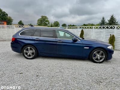 BMW Seria 5 535d xDrive Sport-Aut Modern Line — zdjęcie 30
