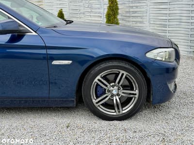 BMW Seria 5 535d xDrive Sport-Aut Modern Line — zdjęcie 31