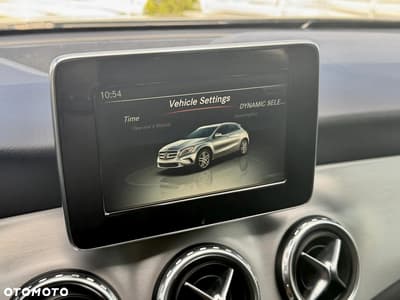 Mercedes-Benz GLA 250 4Matic 7G-DCT — zdjęcie 13
