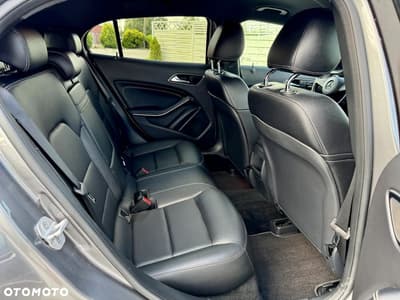 Mercedes-Benz GLA 250 4Matic 7G-DCT — zdjęcie 20