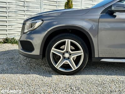 Mercedes-Benz GLA 250 4Matic 7G-DCT — zdjęcie 22