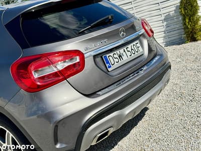 Mercedes-Benz GLA 250 4Matic 7G-DCT — zdjęcie 26