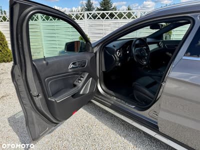 Mercedes-Benz GLA 250 4Matic 7G-DCT — zdjęcie 34