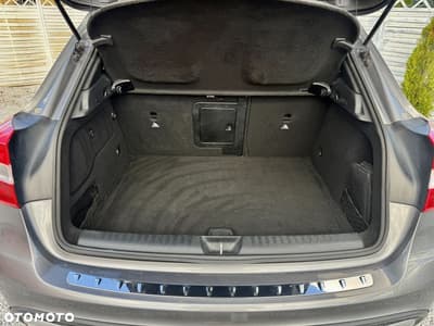 Mercedes-Benz GLA 250 4Matic 7G-DCT — zdjęcie 38
