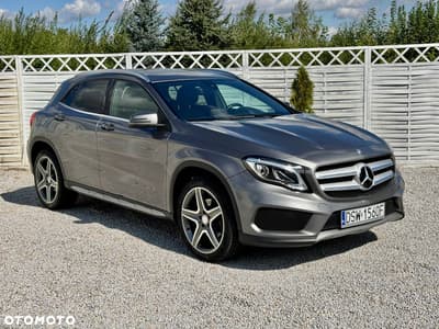 Mercedes-Benz GLA 250 4Matic 7G-DCT — zdjęcie 4