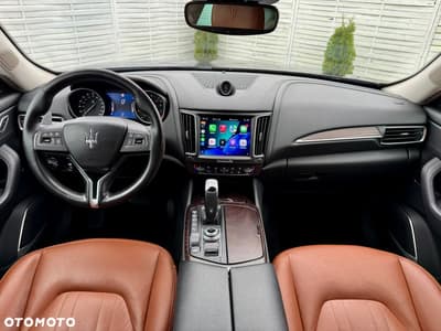 Maserati Levante S Q4 — zdjęcie 9