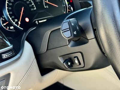 BMW Seria 7 750i xDrive Edition Exclusive — zdjęcie 15