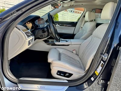 BMW Seria 7 750i xDrive Edition Exclusive — zdjęcie 8