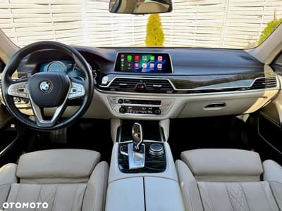 BMW Seria 7 750i xDrive Edition Exclusive — zdjęcie 9