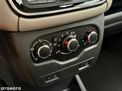 Dacia Lodgy 1.5 dCi Prestige — zdjęcie 11