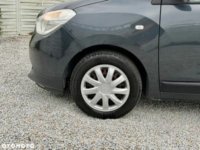 Dacia Lodgy 1.5 dCi Prestige — zdjęcie 19