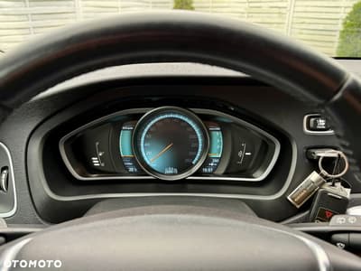 Volvo V40 D2 Momentum — zdjęcie 12