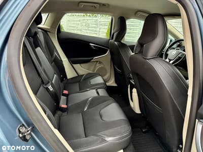 Volvo V40 D2 Momentum — zdjęcie 19
