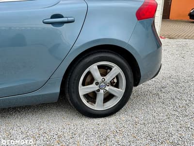 Volvo V40 D2 Momentum — zdjęcie 24