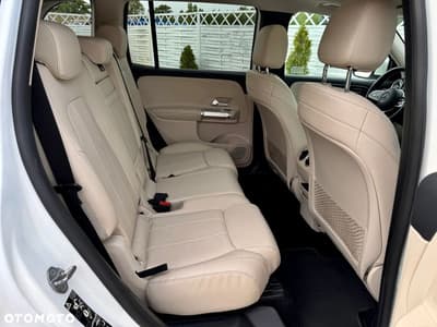 Mercedes-Benz GLB 250 4Matic 8G-DCT — zdjęcie 22