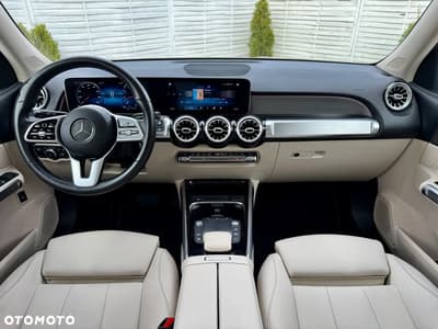 Mercedes-Benz GLB 250 4Matic 8G-DCT — zdjęcie 9