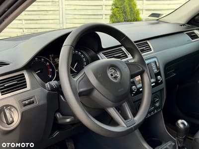 Skoda RAPID 1.2 TSI Style — zdjęcie 10