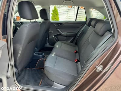 Skoda RAPID 1.2 TSI Style — zdjęcie 16
