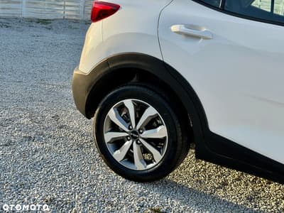 Kia Stonic 1.0 T-GDI L Business Line DCT — zdjęcie 28