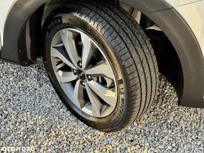 Kia Stonic 1.0 T-GDI L Business Line DCT — zdjęcie 33