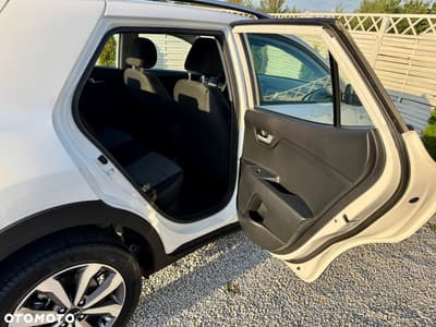 Kia Stonic 1.0 T-GDI L Business Line DCT — zdjęcie 38