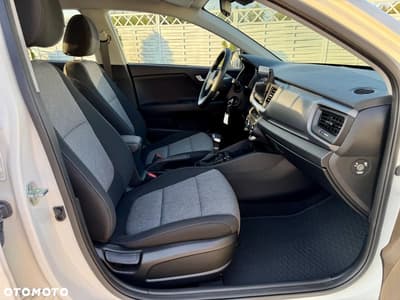 Kia Stonic 1.0 T-GDI L Business Line DCT — zdjęcie 5