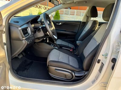 Kia Stonic 1.0 T-GDI L Business Line DCT — zdjęcie 8
