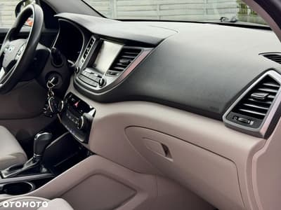 Hyundai Tucson — zdjęcie 14